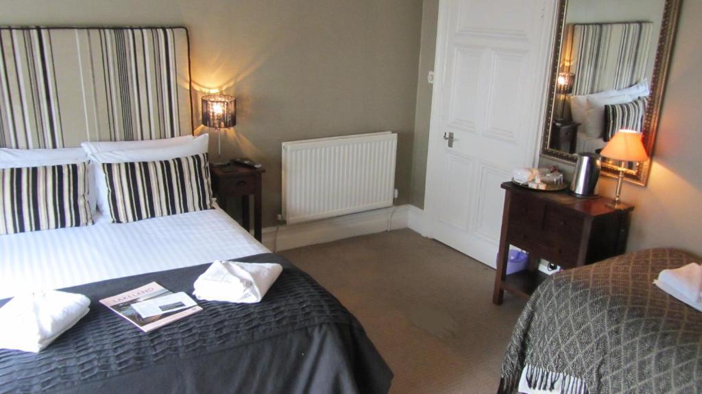 Monties Guest House - Adults ONLY Bowness-on-Windermere Chambre photo