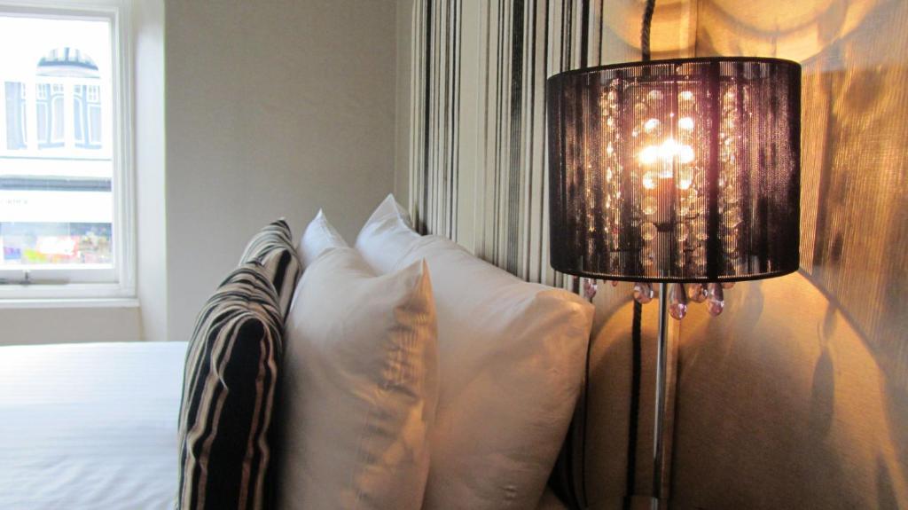 Monties Guest House - Adults ONLY Bowness-on-Windermere Chambre photo