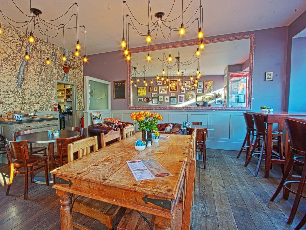 Monties Guest House - Adults ONLY Bowness-on-Windermere Extérieur photo